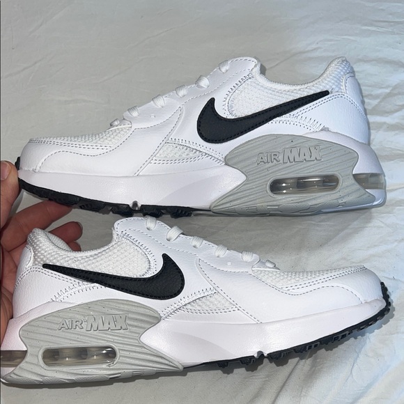 Nike Air Max Excee Womens Neakers - Picture 4 of 7